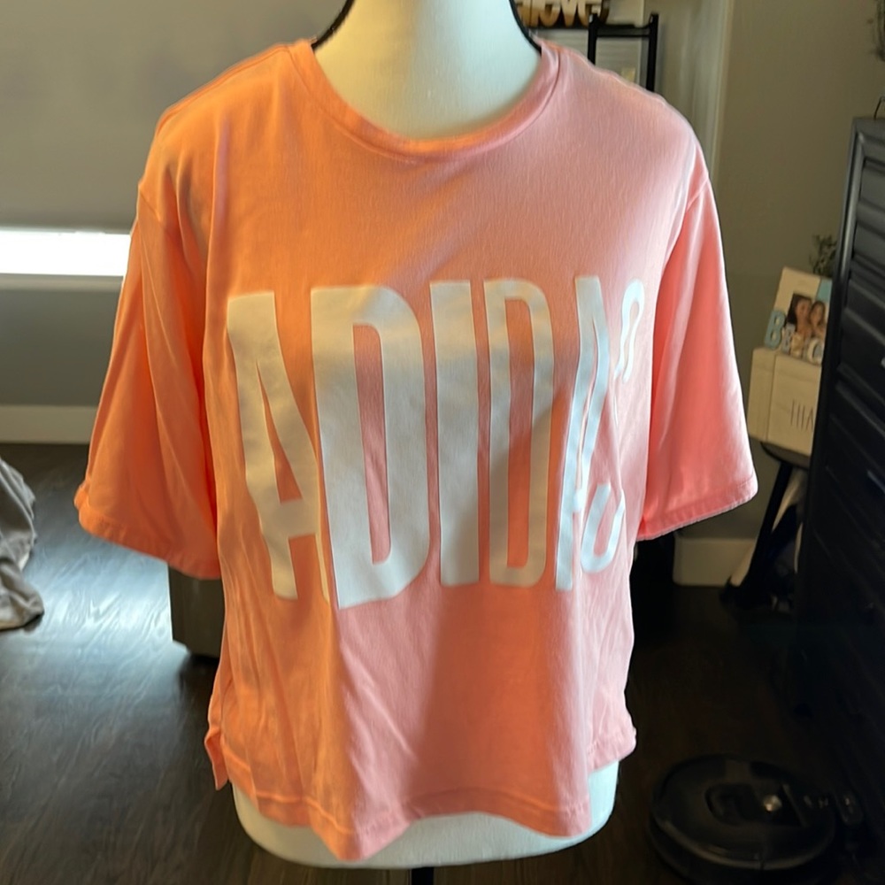 Adidas, Worn once adidas tee, peachy pink color